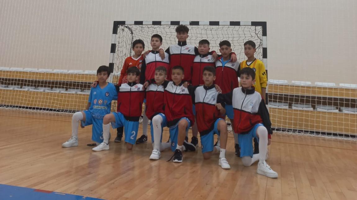 Hentbol Küçük Erkeklerde Türkiye Yarı Finallerindeyiz.